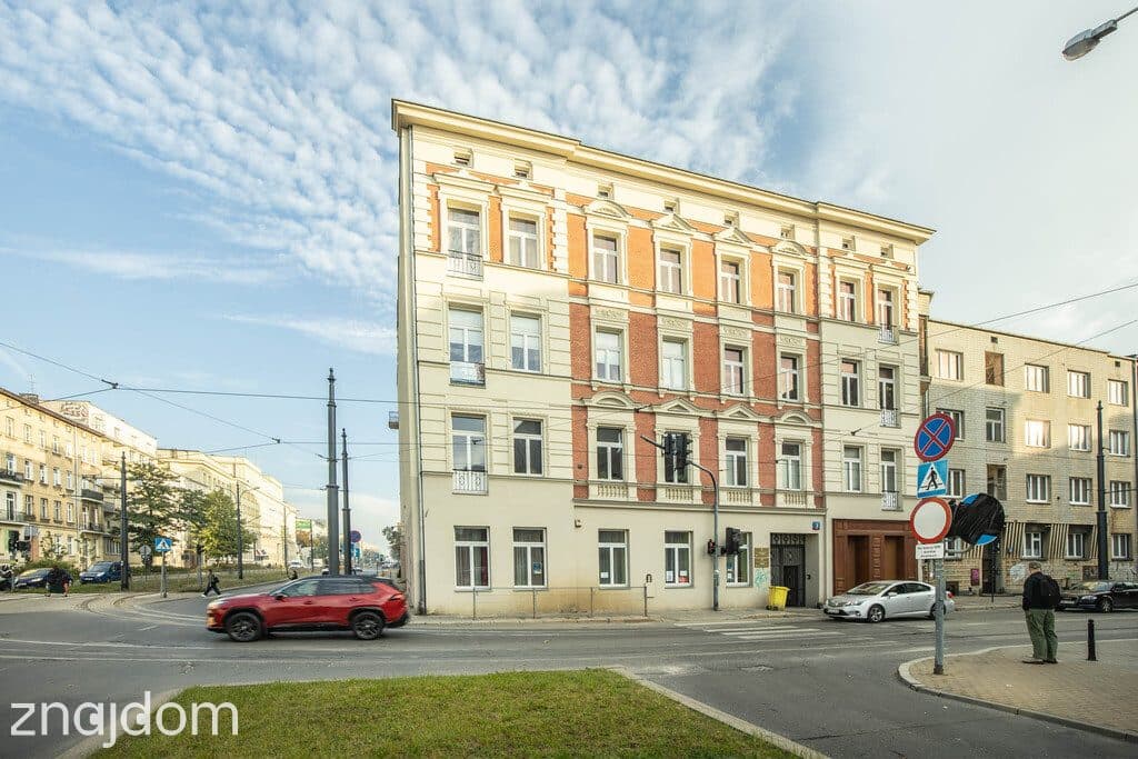 Klimatyczne i wysokie mieszkanie w Łodzi | 2 minuty od Piotrkowskiej - zdjęcie 14