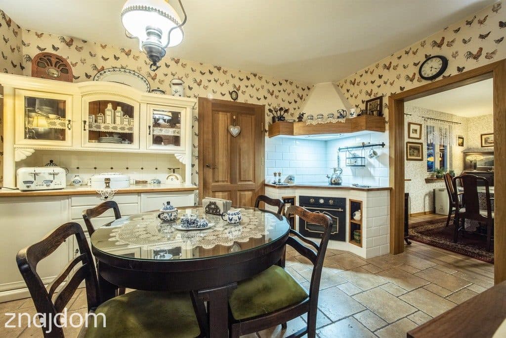 Urokliwy dom w sercu Sokolnik, 129 m2 stylu i 1035 m2 leśnej oazy! - zdjęcie 4