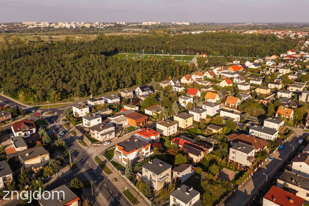 Dom 165 m² z pięknym ogrodem i 2 garażami | Konin, - zdjęcie 2