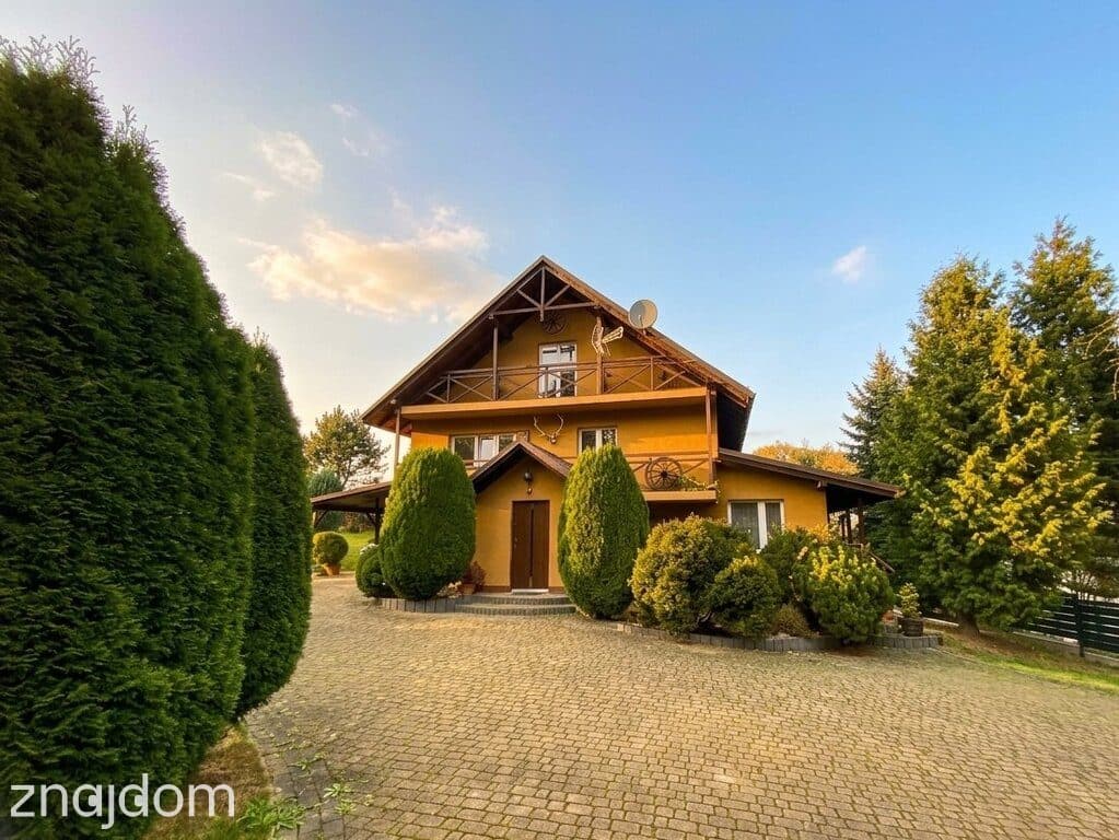 Dom 160 m² Nielepice, ul. Dębowa przy lesie, garaż z domkiem dla gości