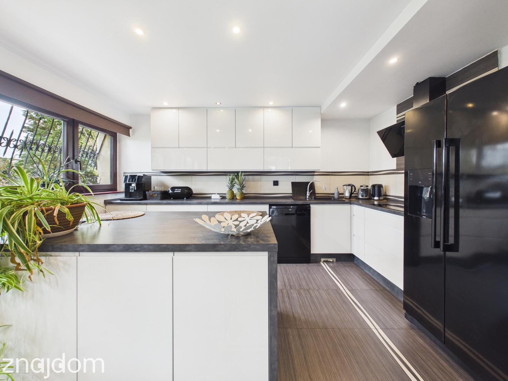 Wyjątkowy dom 320m² | Piękny ogród | Wrocław - zdjęcie 3