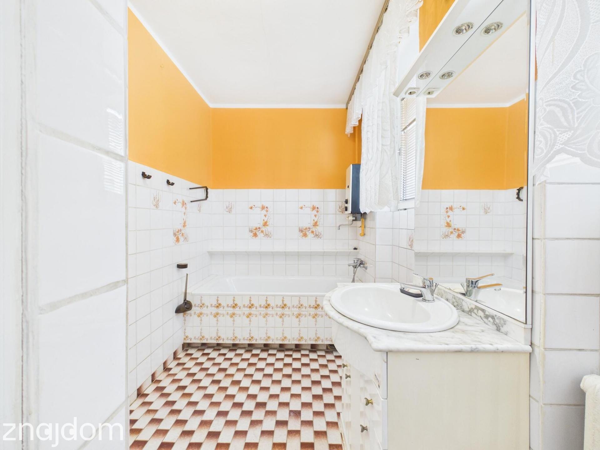 Inwestycja w centrum 290 m² ( dom + lokale użytkowe ) do remontu - zdjęcie 11