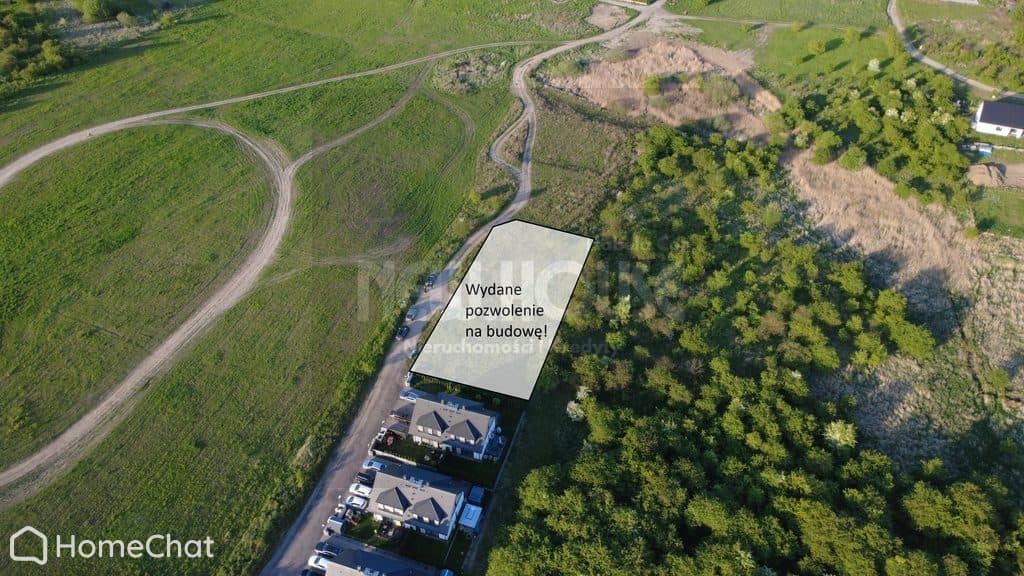 Działka z pozwoleniem na budowę na 3 bliźniaki