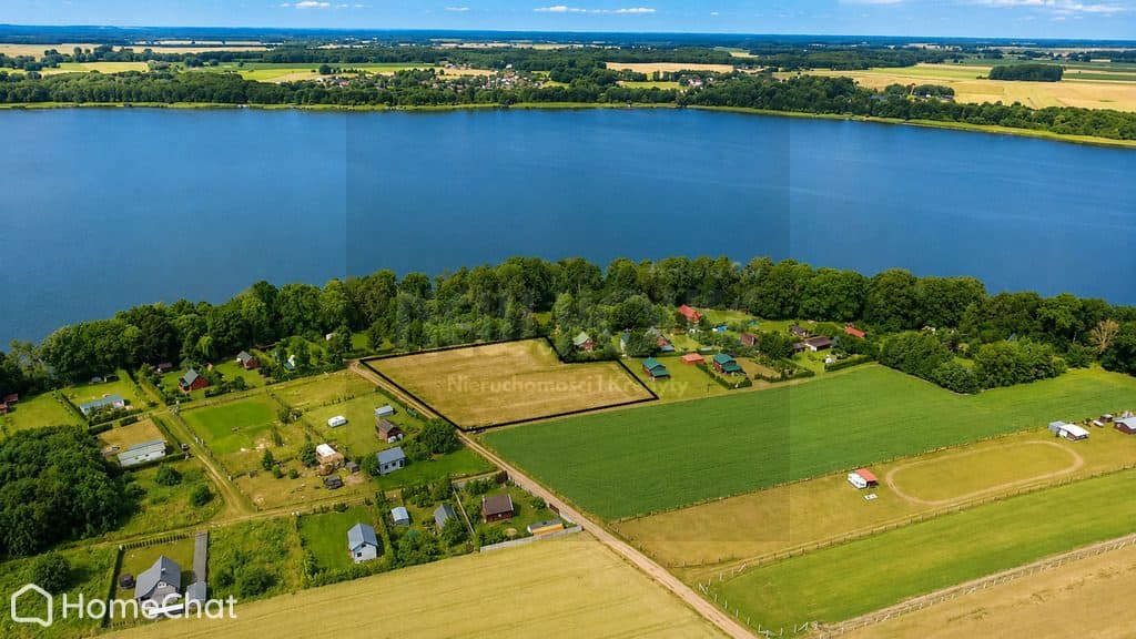 Wyjątkowa działka nad jeziorem Woświn