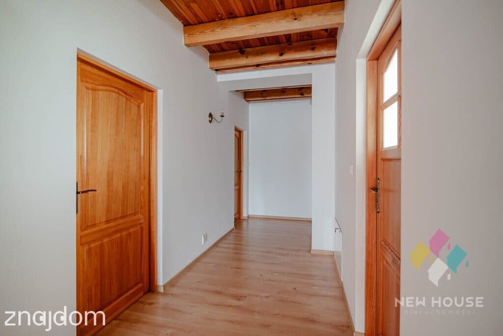 Dom na wzniesieniu z tarasem, działka 5882 m2 - zdjęcie 13