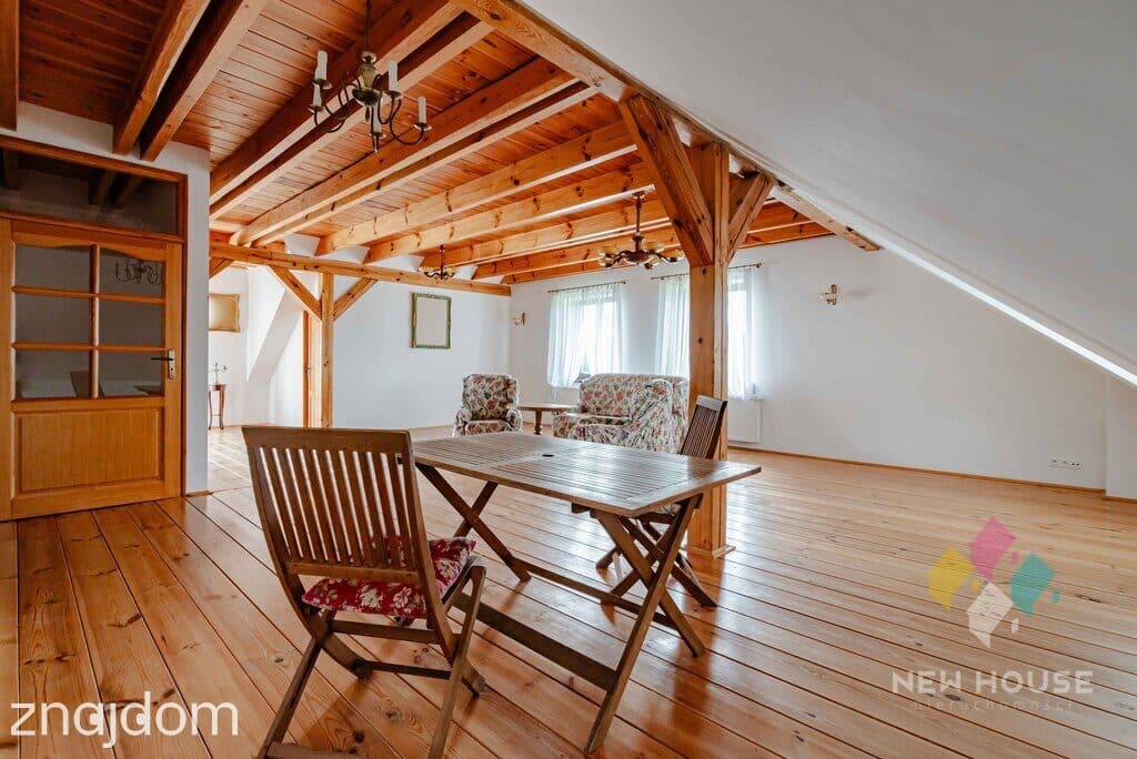 Dom na wzniesieniu z tarasem, działka 5882 m2 - zdjęcie 20