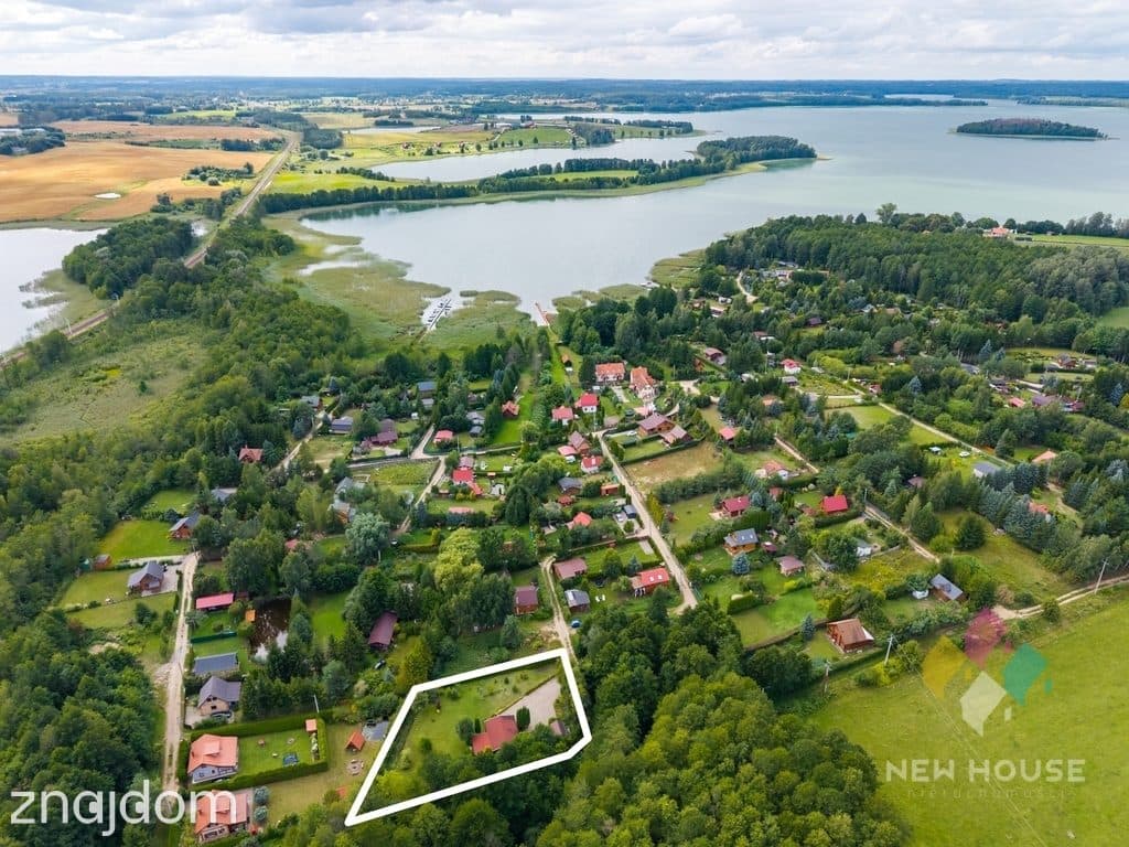Działka rekreacyjna, pow. 1381 m2 w pobliżu jezior