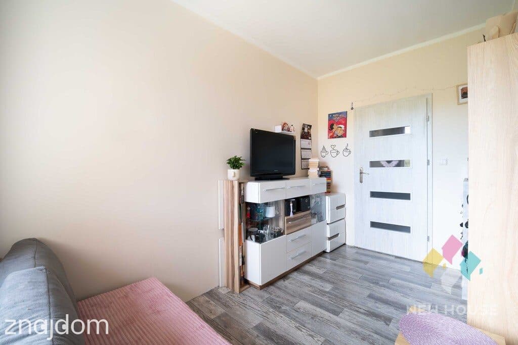Bartąska, 2-poziomowe mieszkanie, balkon, winda - zdjęcie 19