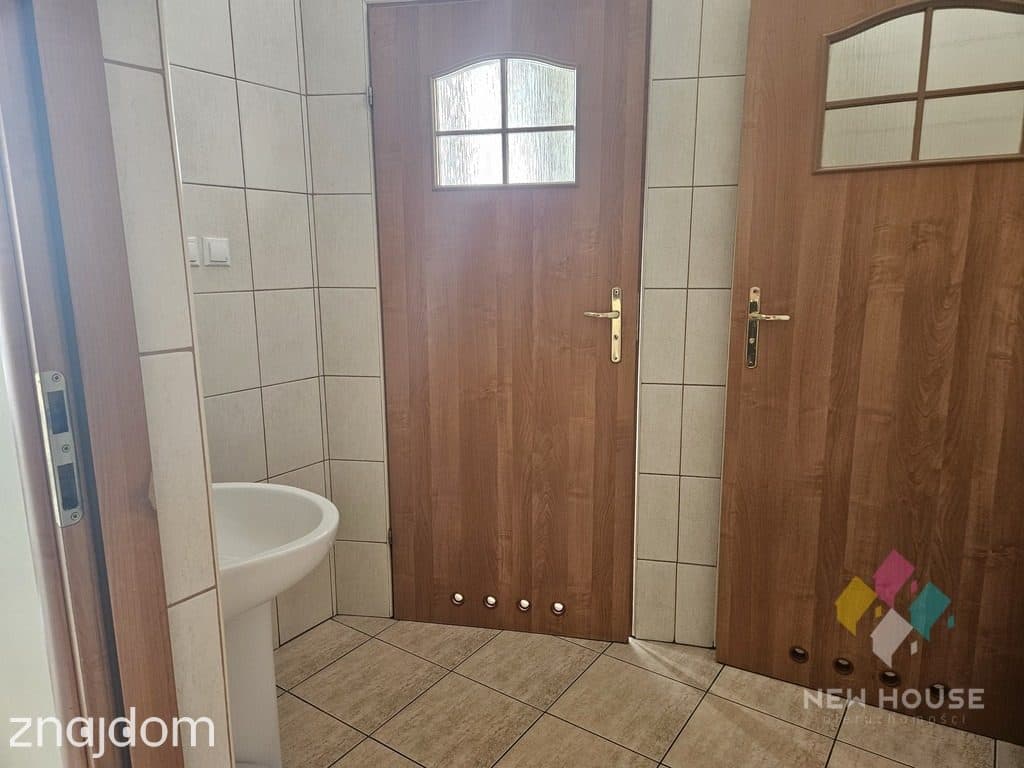 Lokal 17 m2, parking, atrakcyjna cena z mediami - zdjęcie 5