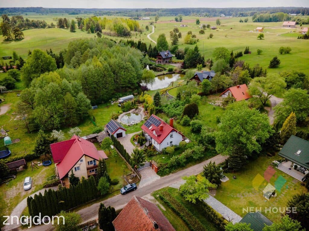 Borowe, dom z dużym tarasem, własnym stawem - zdjęcie 7