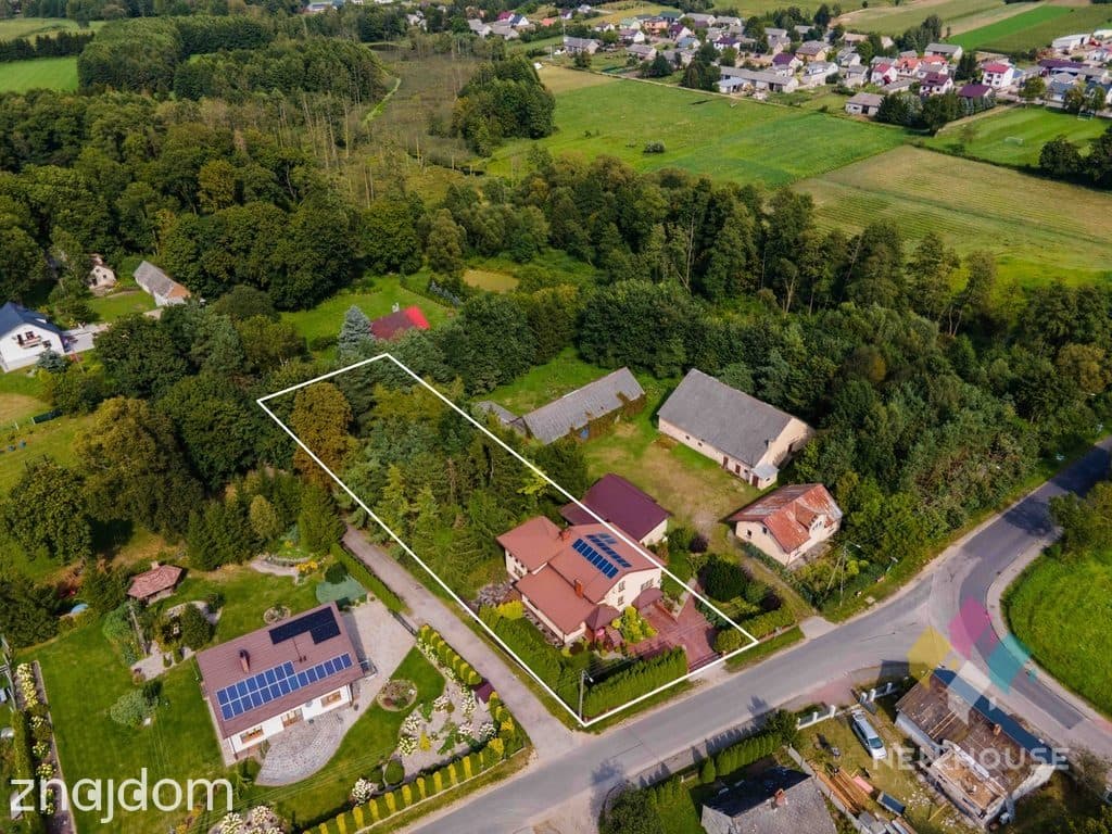 Piękny, funkcjonalny dom jednorodzinny z garażem - zdjęcie 3