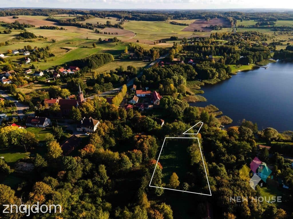 Działka z widokiem na Jezioro Luterskie i własnym dostępem do brzegu