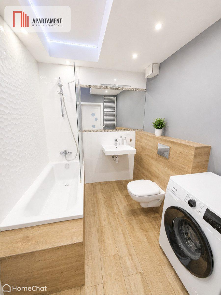 72m2, 3 pokoje, balkon, hala garażowa