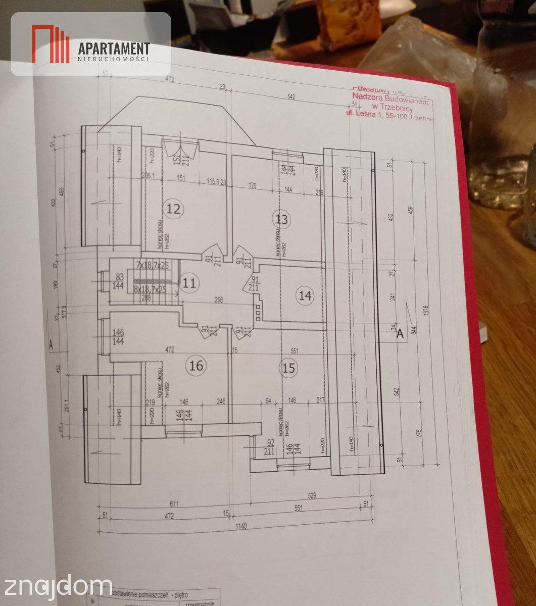 Przestronny dom w cichej i zielonej okolicy! - zdjęcie 17