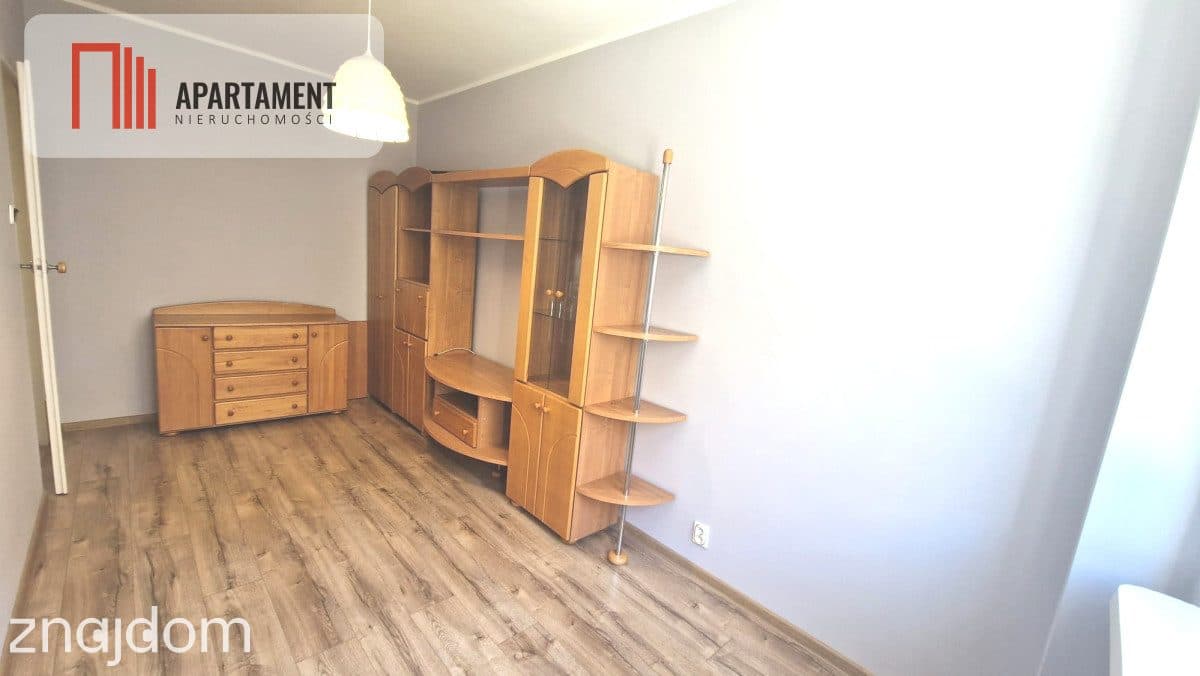 3 pokoje ,loggia, do wprowadzenia - zdjęcie 11