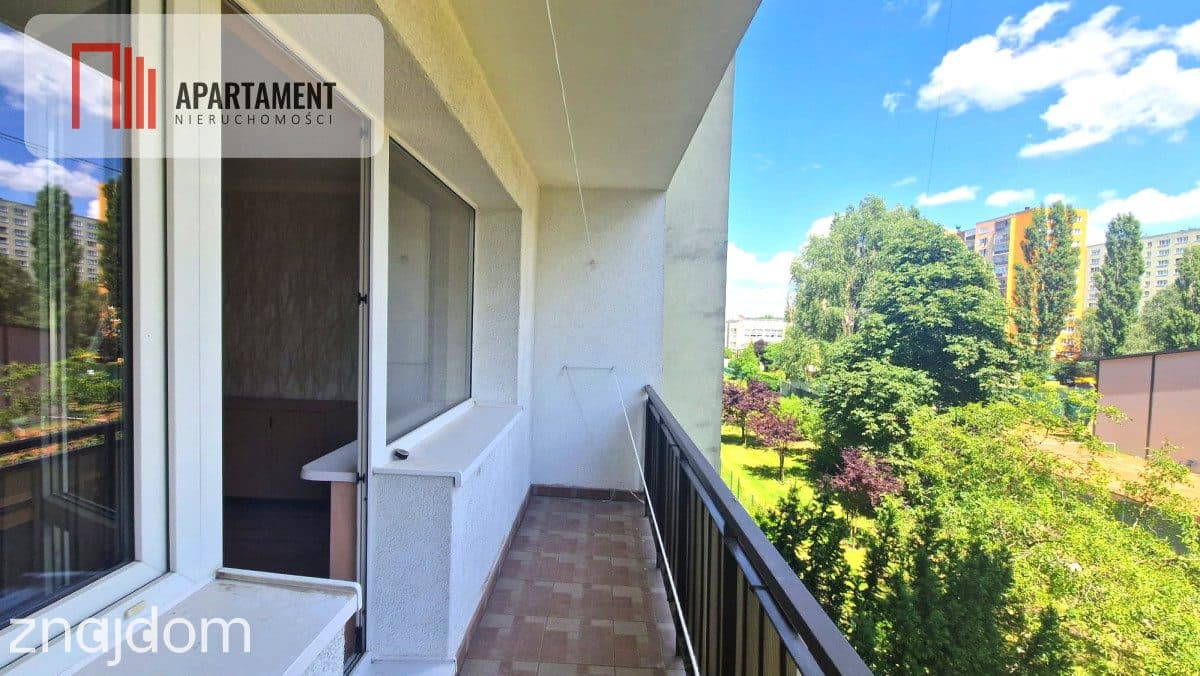 3 pokoje ,loggia, do wprowadzenia - zdjęcie 17
