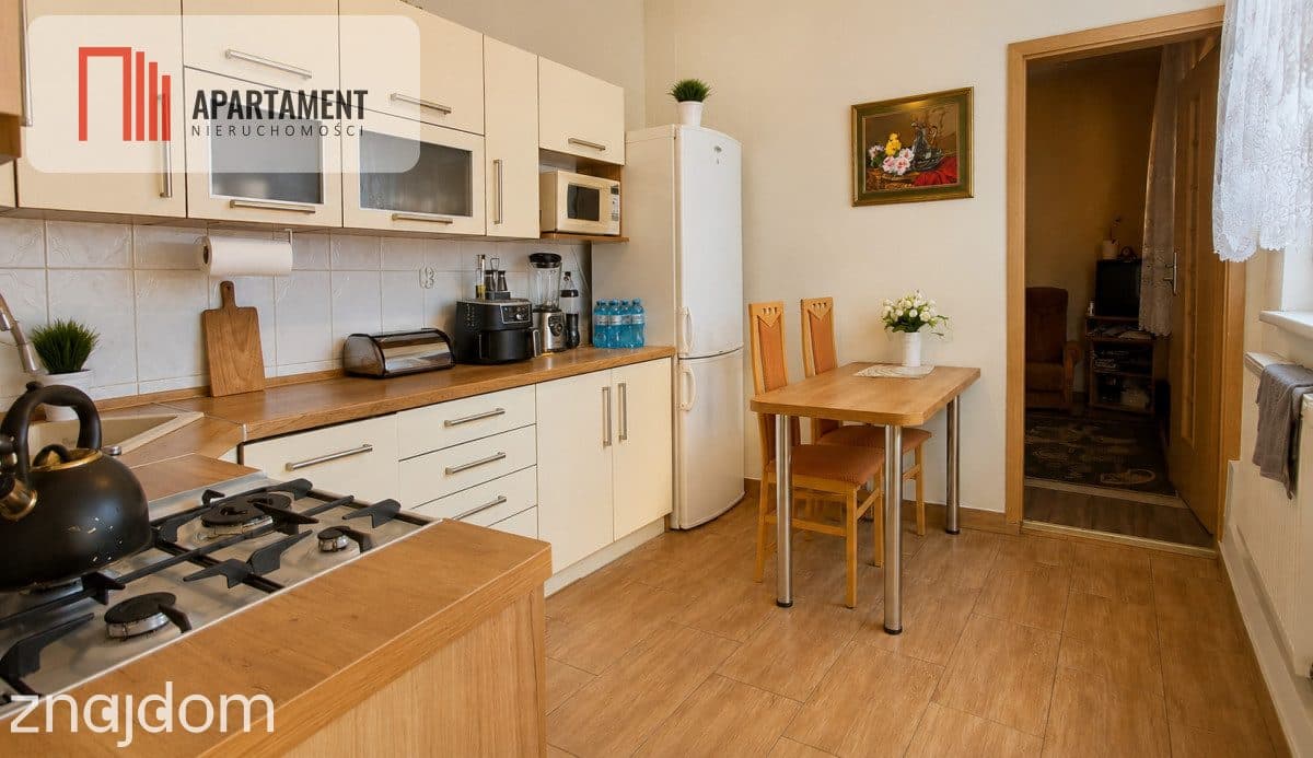 Dom w Centrum Kcyni - zdjęcie 6