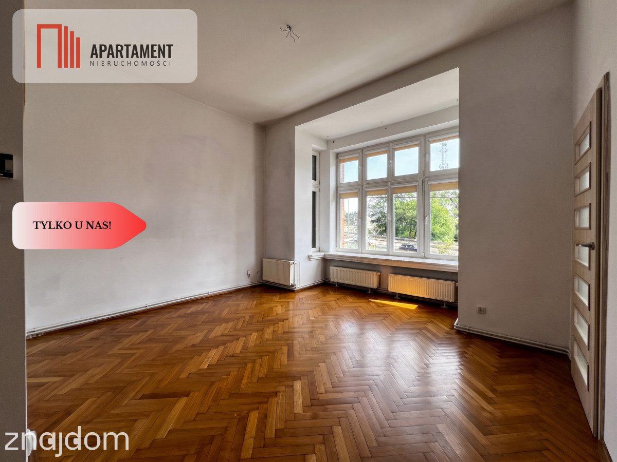 * Ustawna kawalerka 36,7m2 z dużą kuchnią - zdjęcie 2
