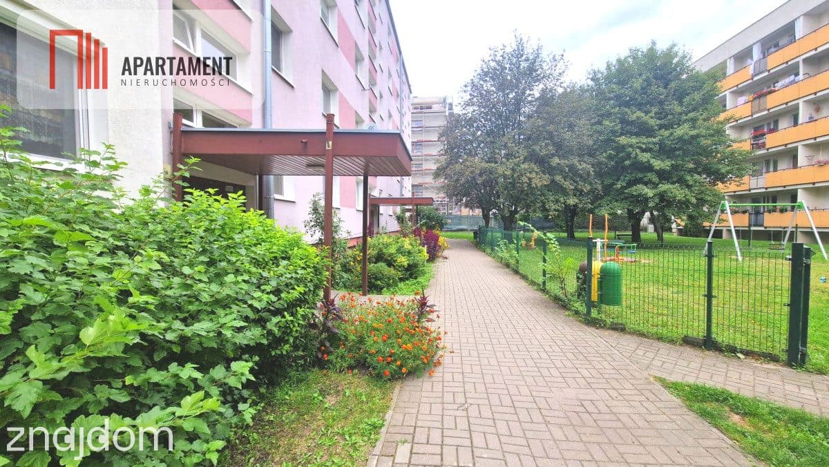 3 pokoje, loggia, świetna lokalizacja - zdjęcie 16