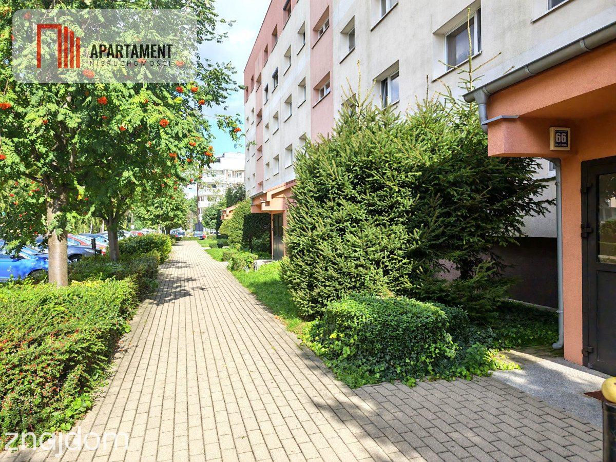 Przestronne mieszkanie na osiedlu Przylesie - zdjęcie 3