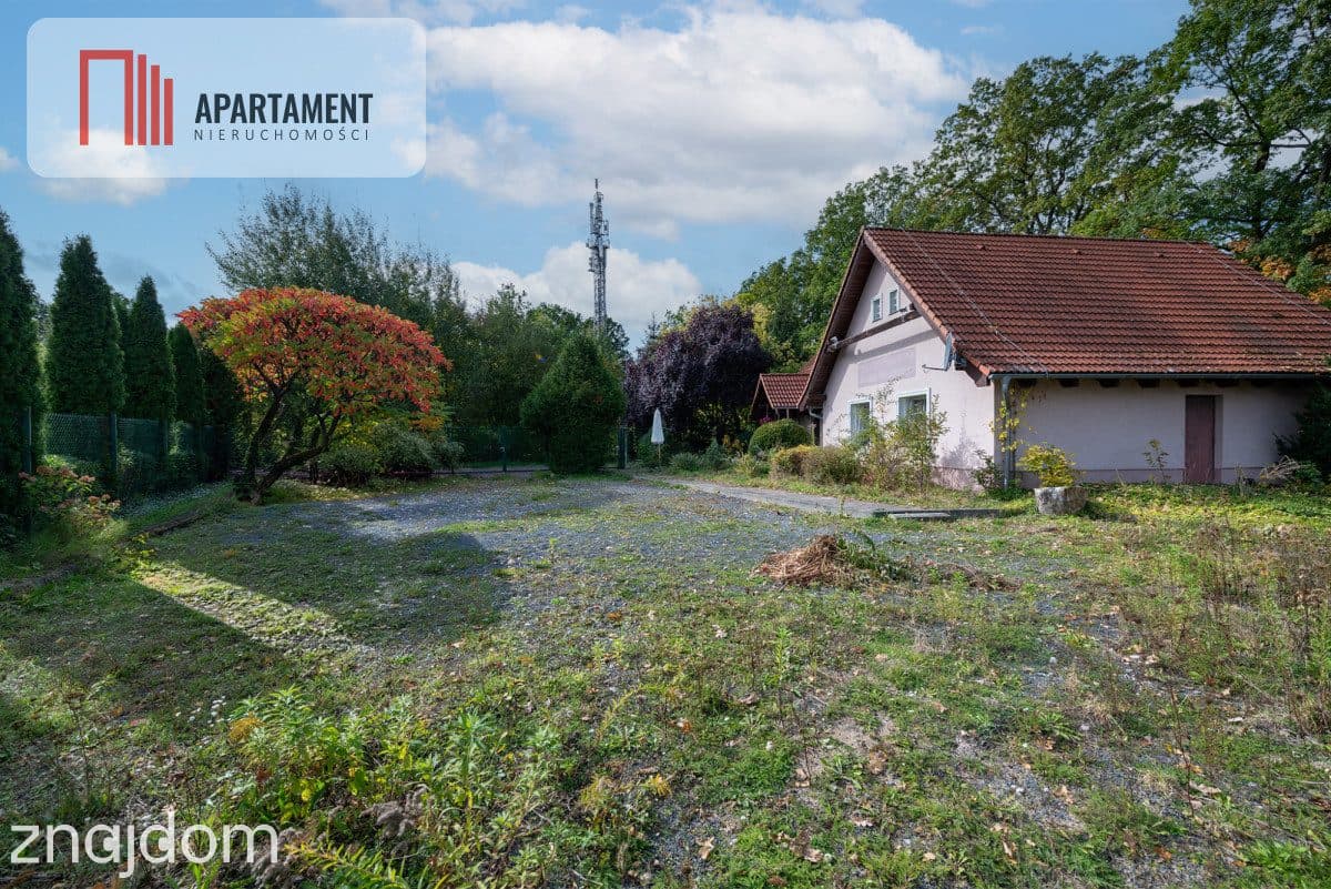 Wyjątkowy dom z ogromnym salonem - zdjęcie 19