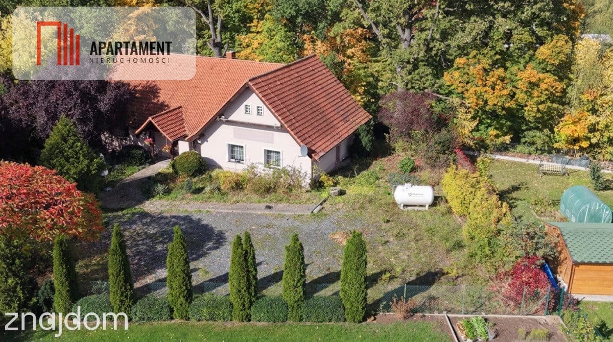 Wyjątkowy dom z ogromnym salonem - zdjęcie 4