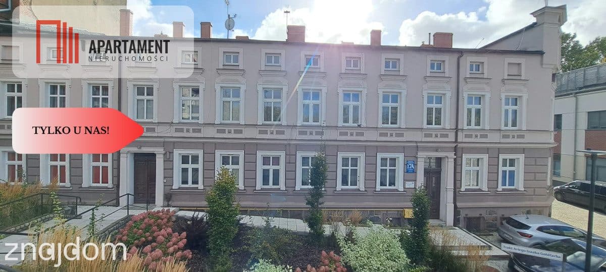 Mieszkanie do remontu, centrum, trzy pokoje - zdjęcie 2