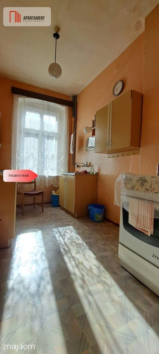 Mieszkanie do remontu, centrum, trzy pokoje - zdjęcie 21