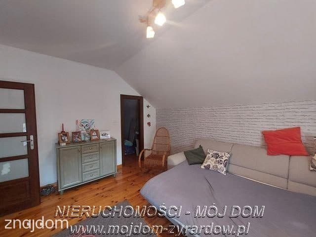 Dwurodzinny dom z dużą działką i stawem. - zdjęcie 9