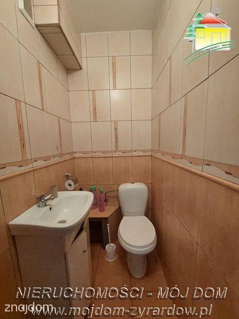 Piękny dom ze stawem, zagospodarowaną działką i drugim budynkiem. - zdjęcie 10