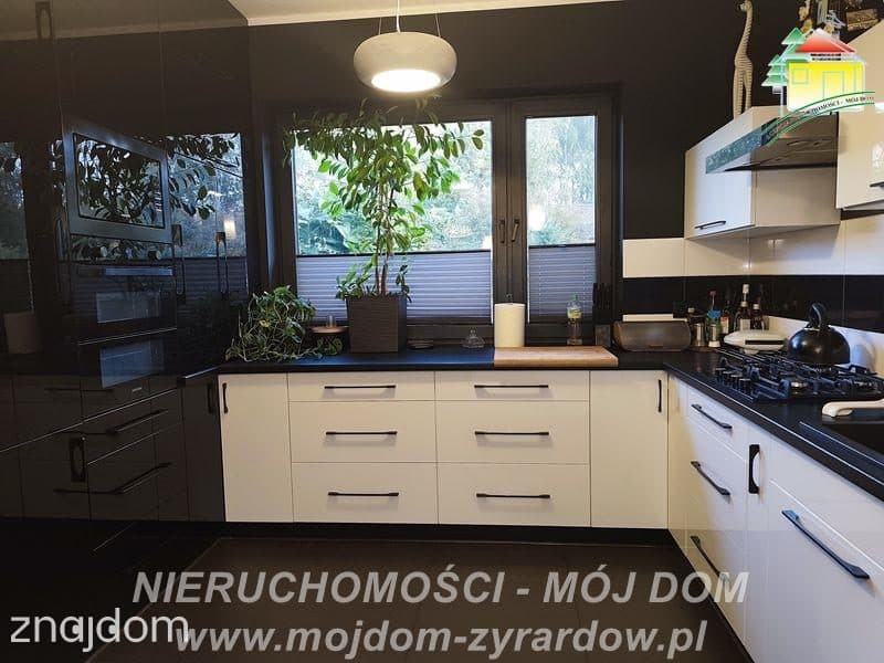 Śliczny dom z pięknie zagospodarowaną działką. - zdjęcie 5
