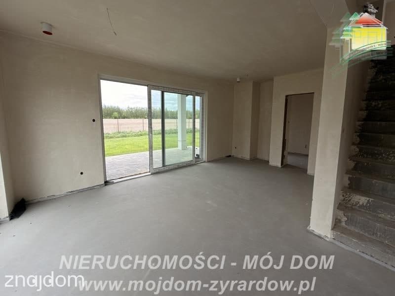 Przestronny dom w Bronisławowie! - zdjęcie 5