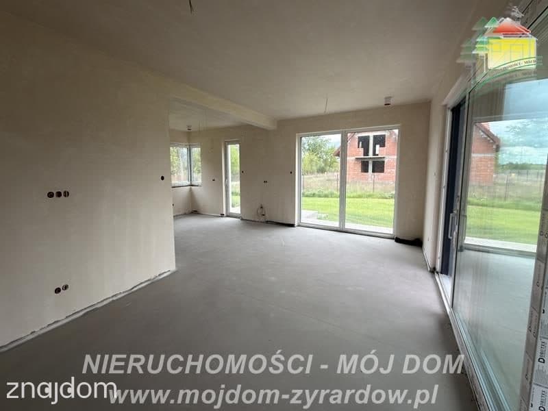 Przestronny dom w Bronisławowie! - zdjęcie 6