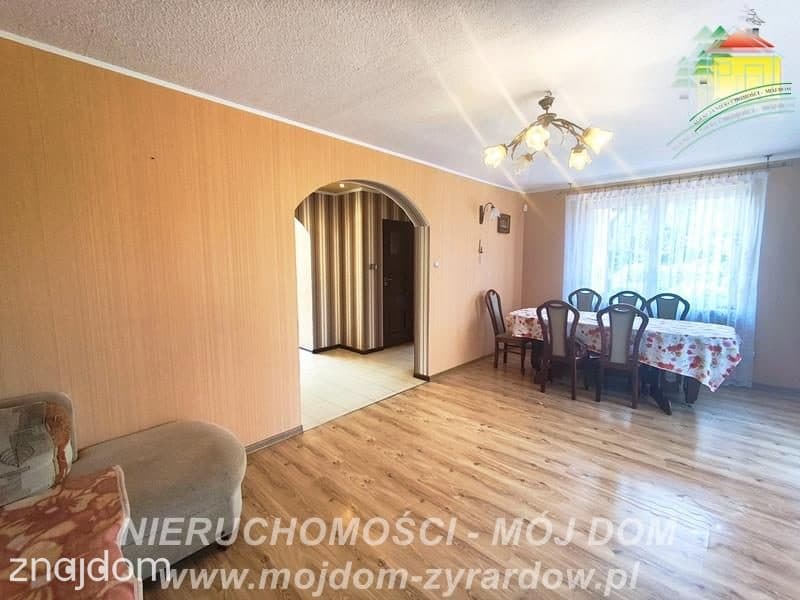 Piękny dom ze stawem, zagospodarowaną działką i drugim budynkiem. - zdjęcie 10