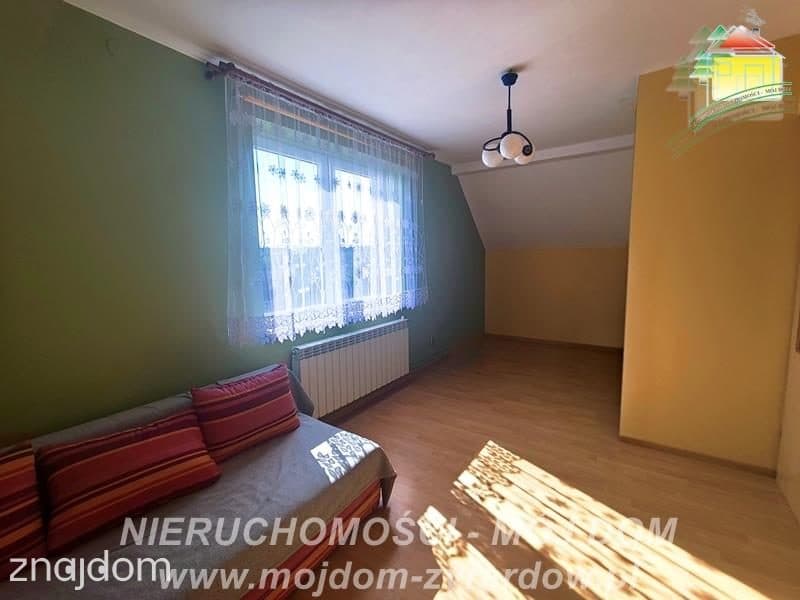 Piękny dom ze stawem, zagospodarowaną działką i drugim budynkiem. - zdjęcie 14