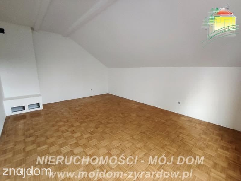 Piętrowy dom w zabudowie bliźniaczej, blisko PKP. - zdjęcie 9