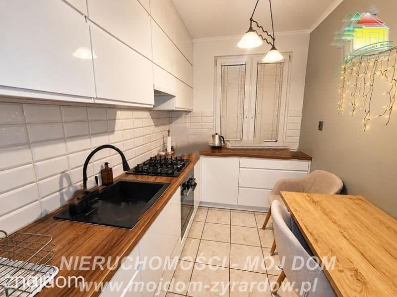 Gotowe do zamieszkania M-3 na Osiedlu Wschód, duży balkon.