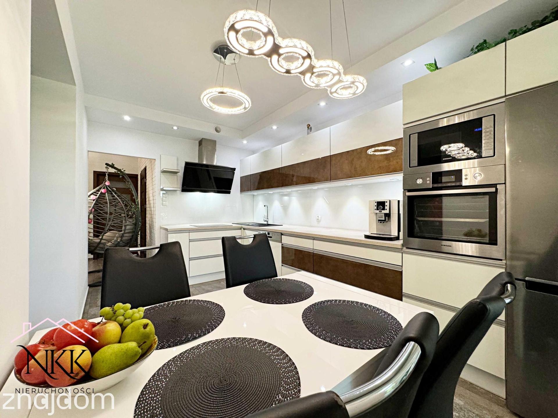 Niepowtarzalny Apartament 3-pokojowy w prestiżowej lokalizacji - zdjęcie 3