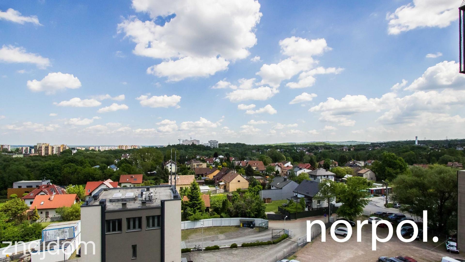 Słoneczne mieszkanie z osobną sypialnią i dużym balkonem - zdjęcie 12