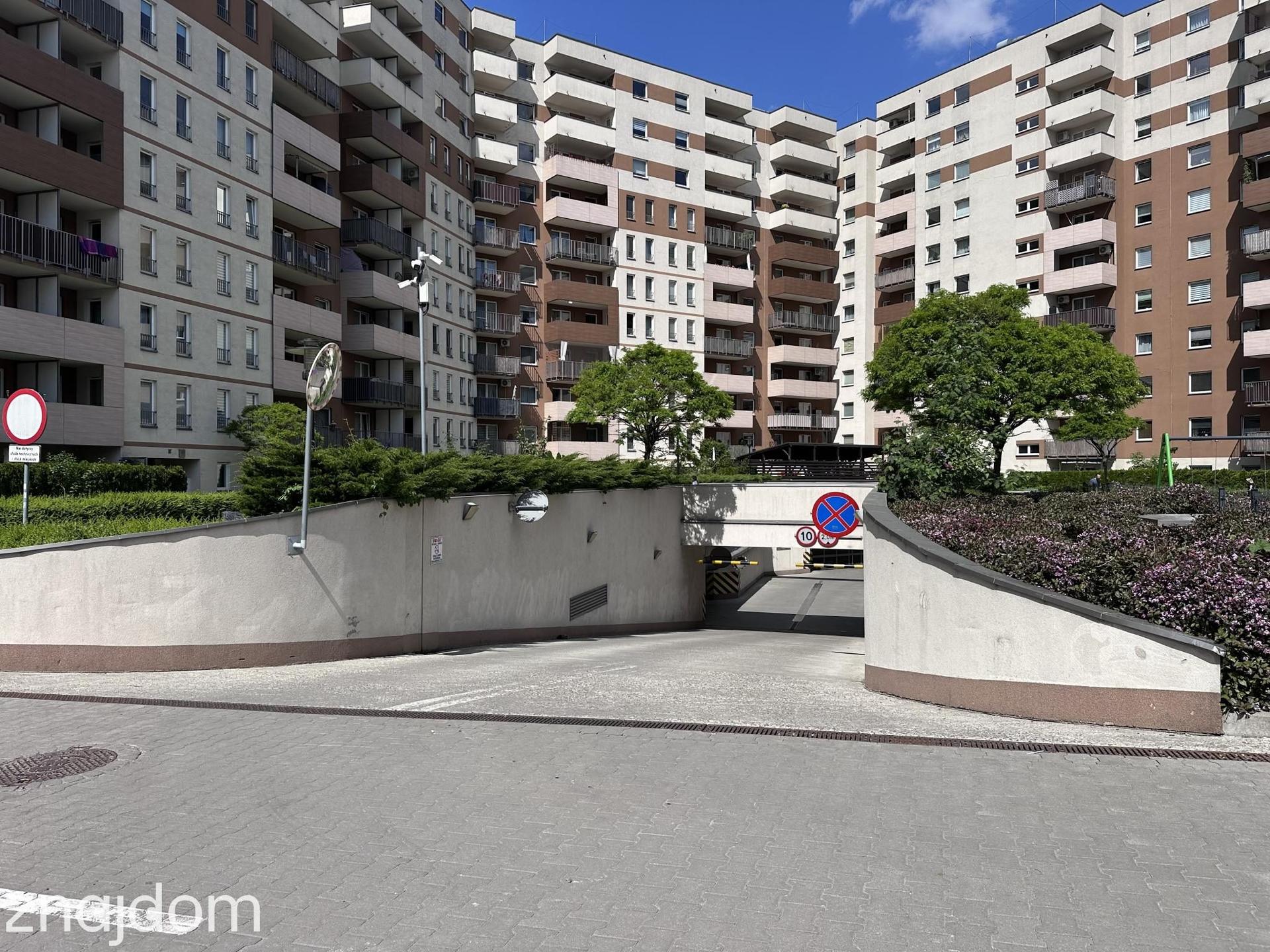 Słoneczne mieszkanie z osobną sypialnią i dużym balkonem - zdjęcie 18