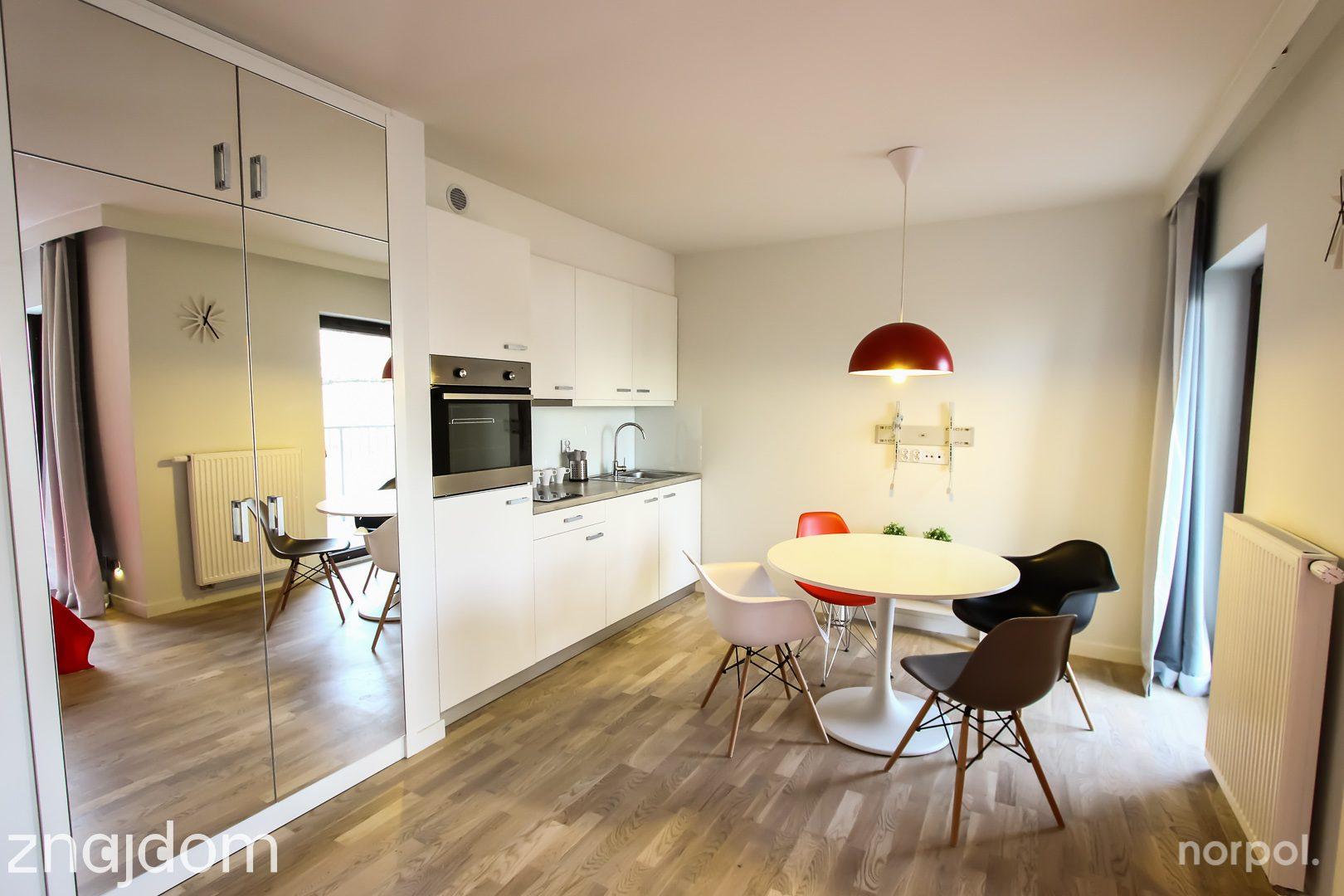 Przytulne studio na Kijowskiej, balkon, winda, zielona okolica, ciche - zdjęcie 3