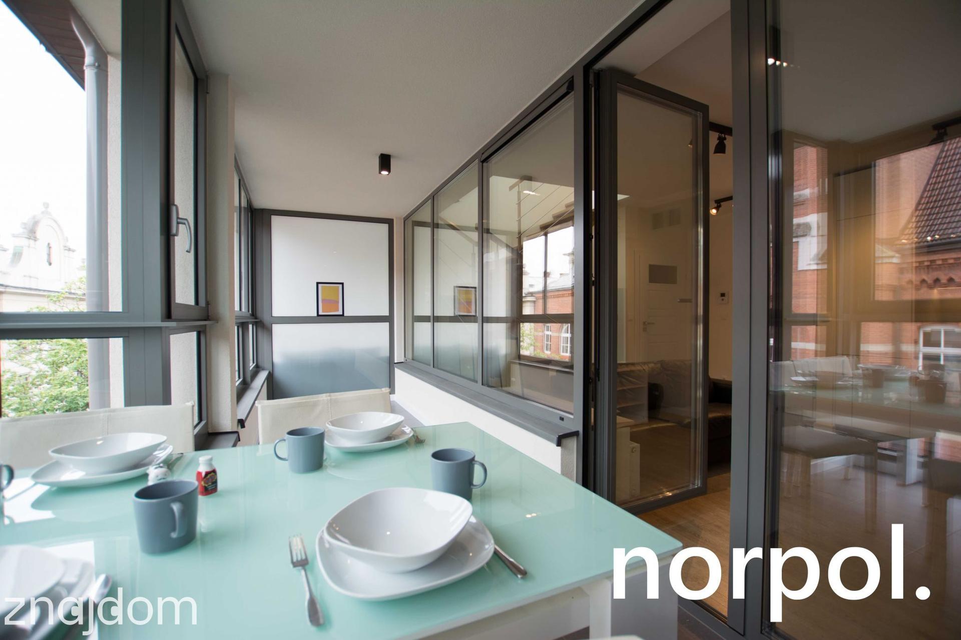 Dwupoziomowe mieszkanie z dużym tarasem/ Apartment with a large terrace - zdjęcie 5
