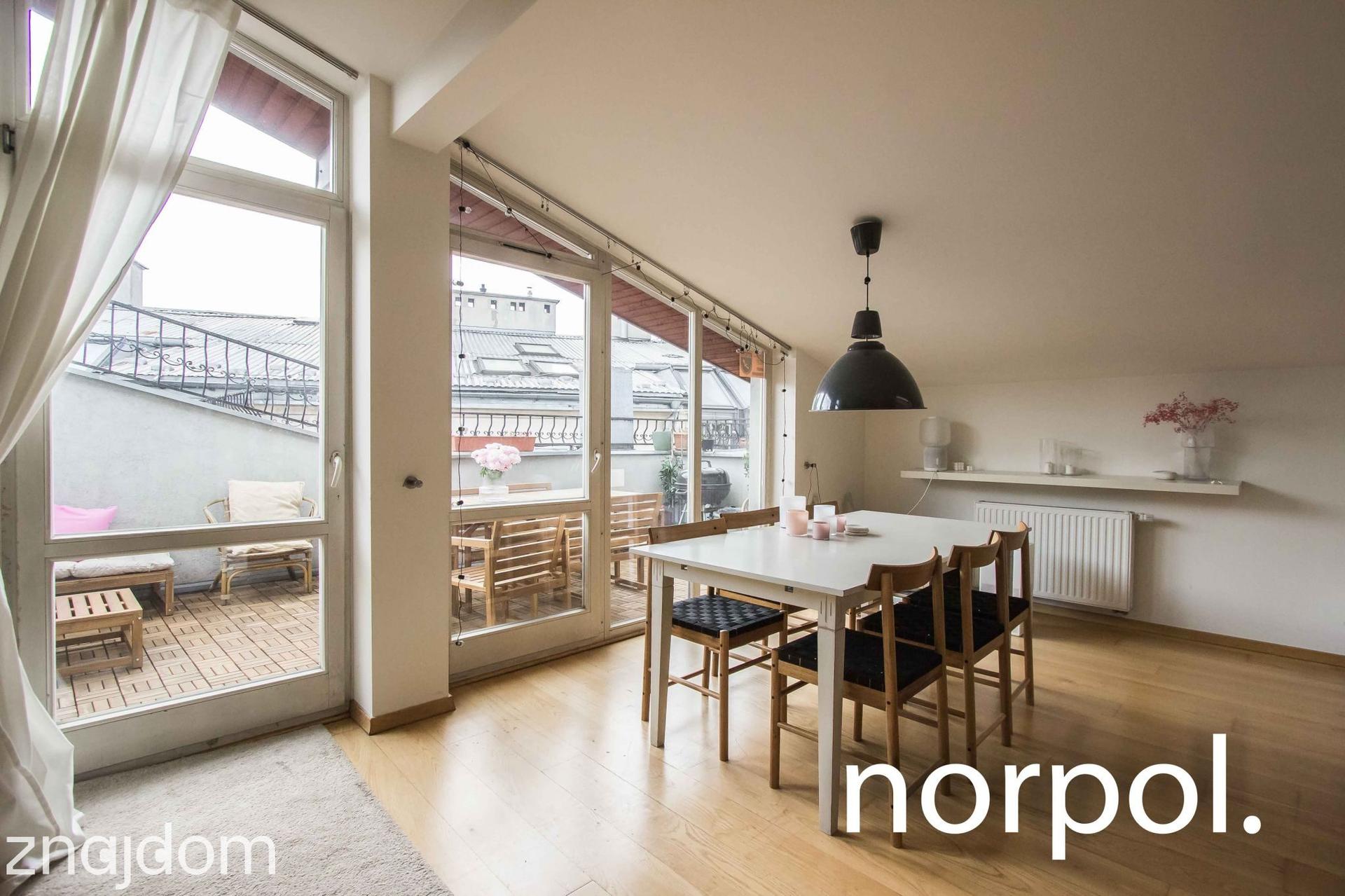 Stylowy apartament z jedną sypialnią i tarasem w centrum Kazimierza - zdjęcie 12
