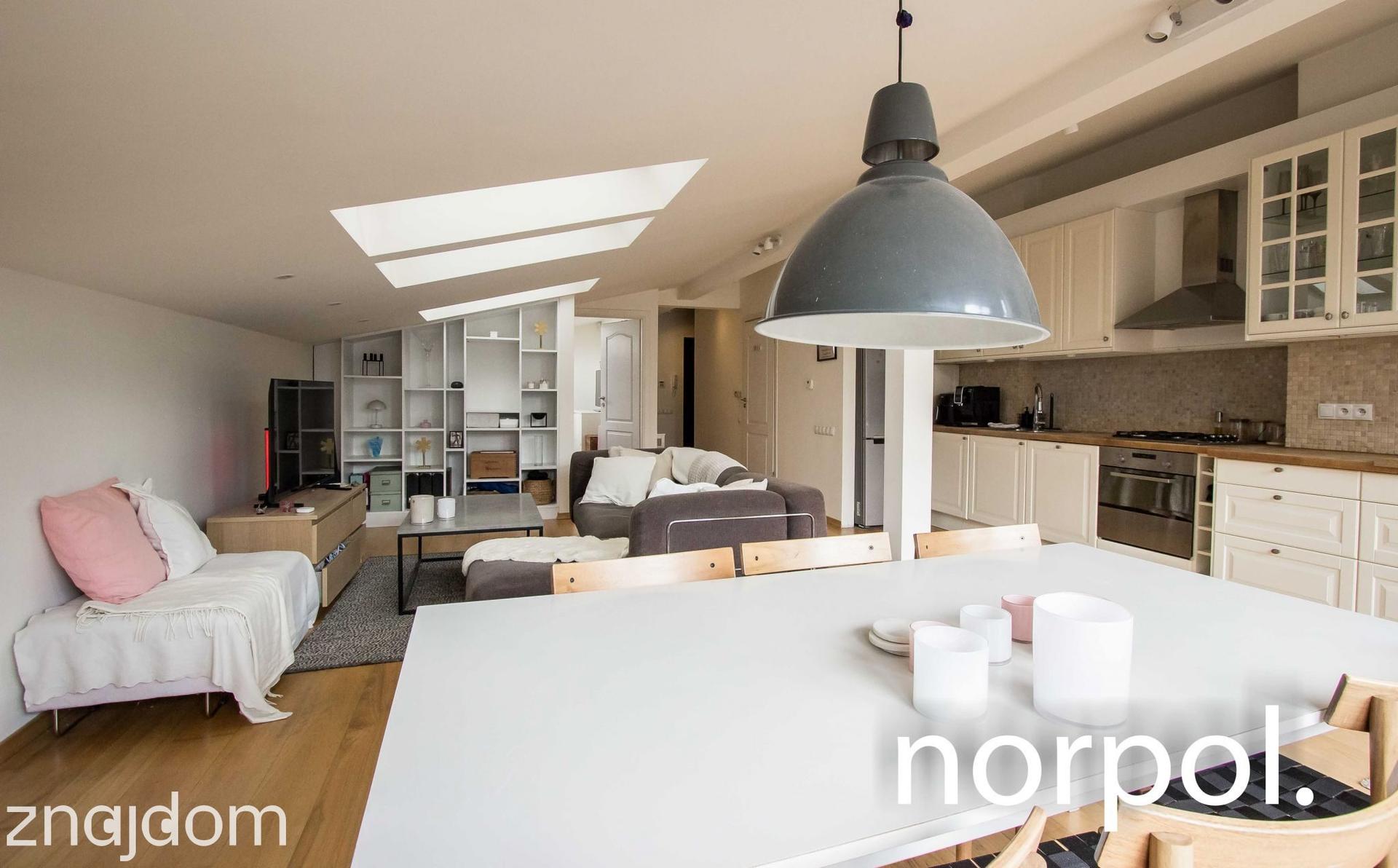 Stylowy apartament z jedną sypialnią i tarasem w centrum Kazimierza - zdjęcie 13