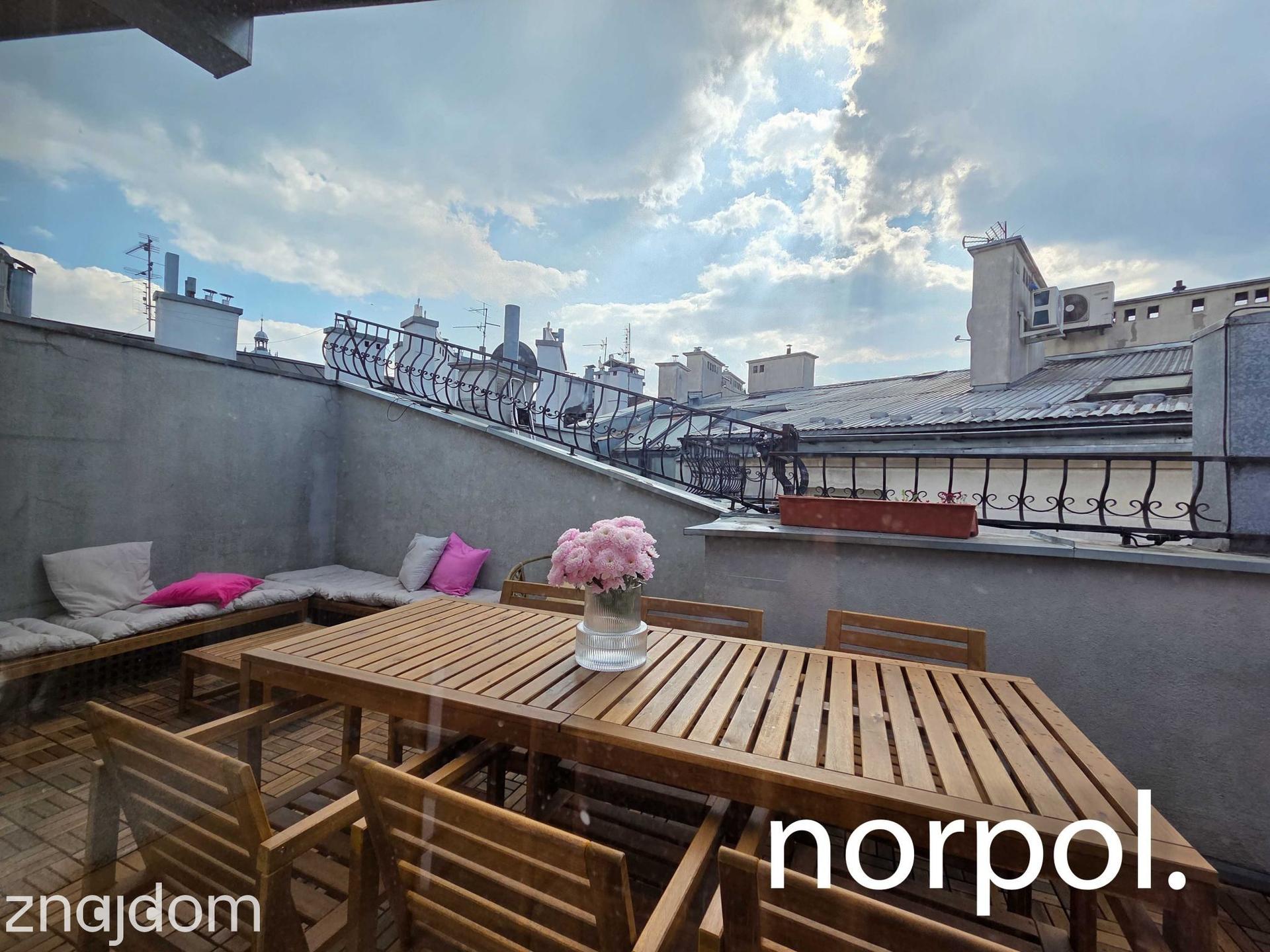Stylowy apartament z jedną sypialnią i tarasem w centrum Kazimierza - zdjęcie 18