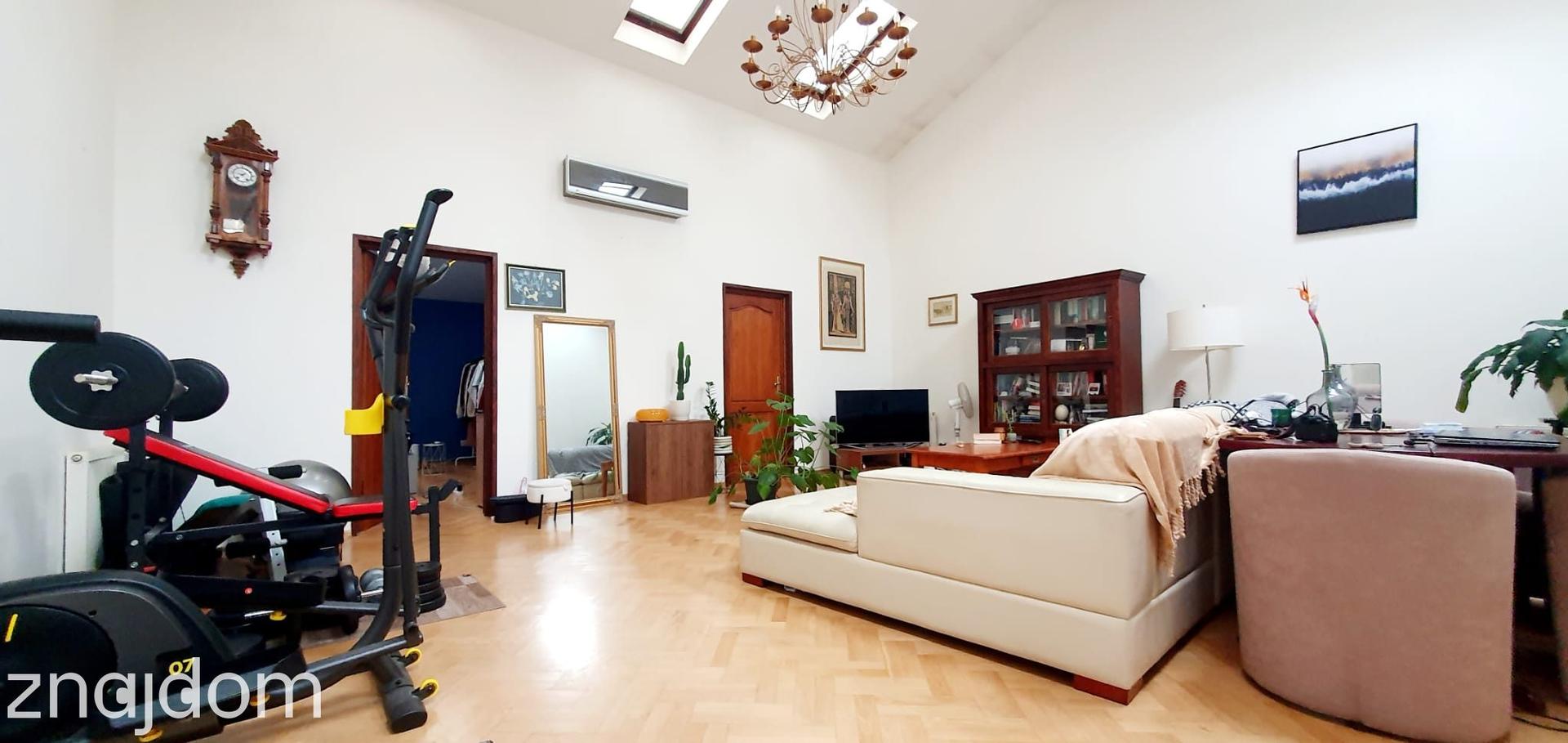 Przestronny apartament z wysokim sufitem, Stare Miasto, Kraków