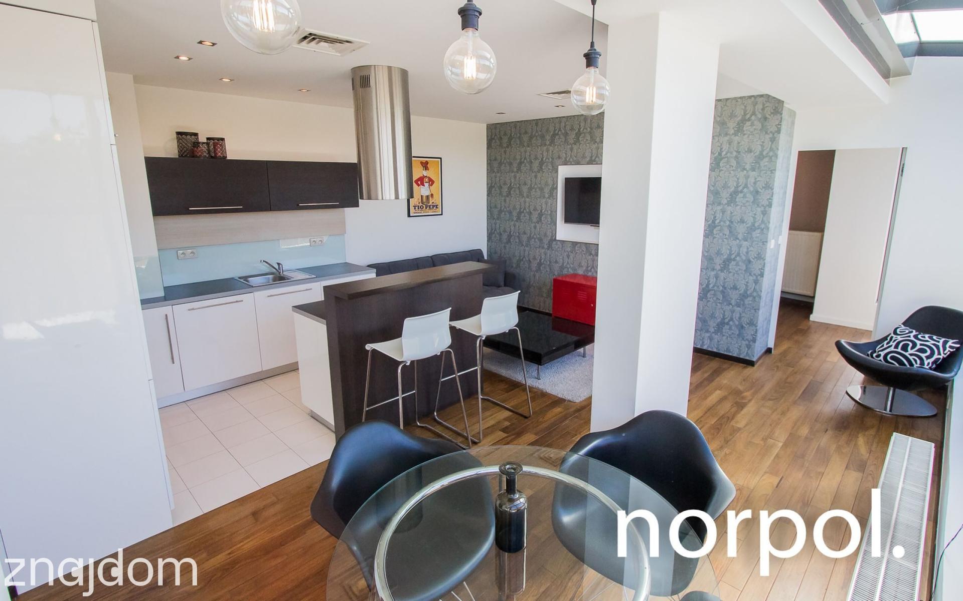 Penthouse na 6 piętrze w Angel City - zdjęcie 18