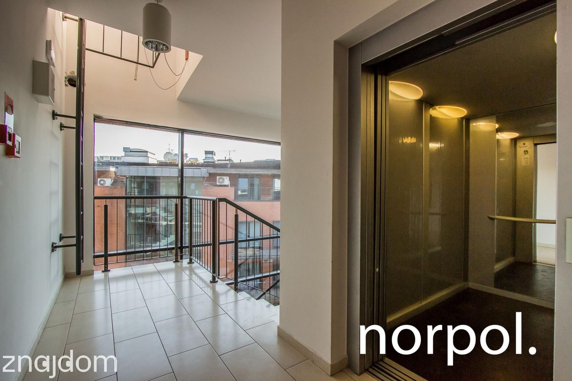 Penthouse na 6 piętrze w Angel City - zdjęcie 20