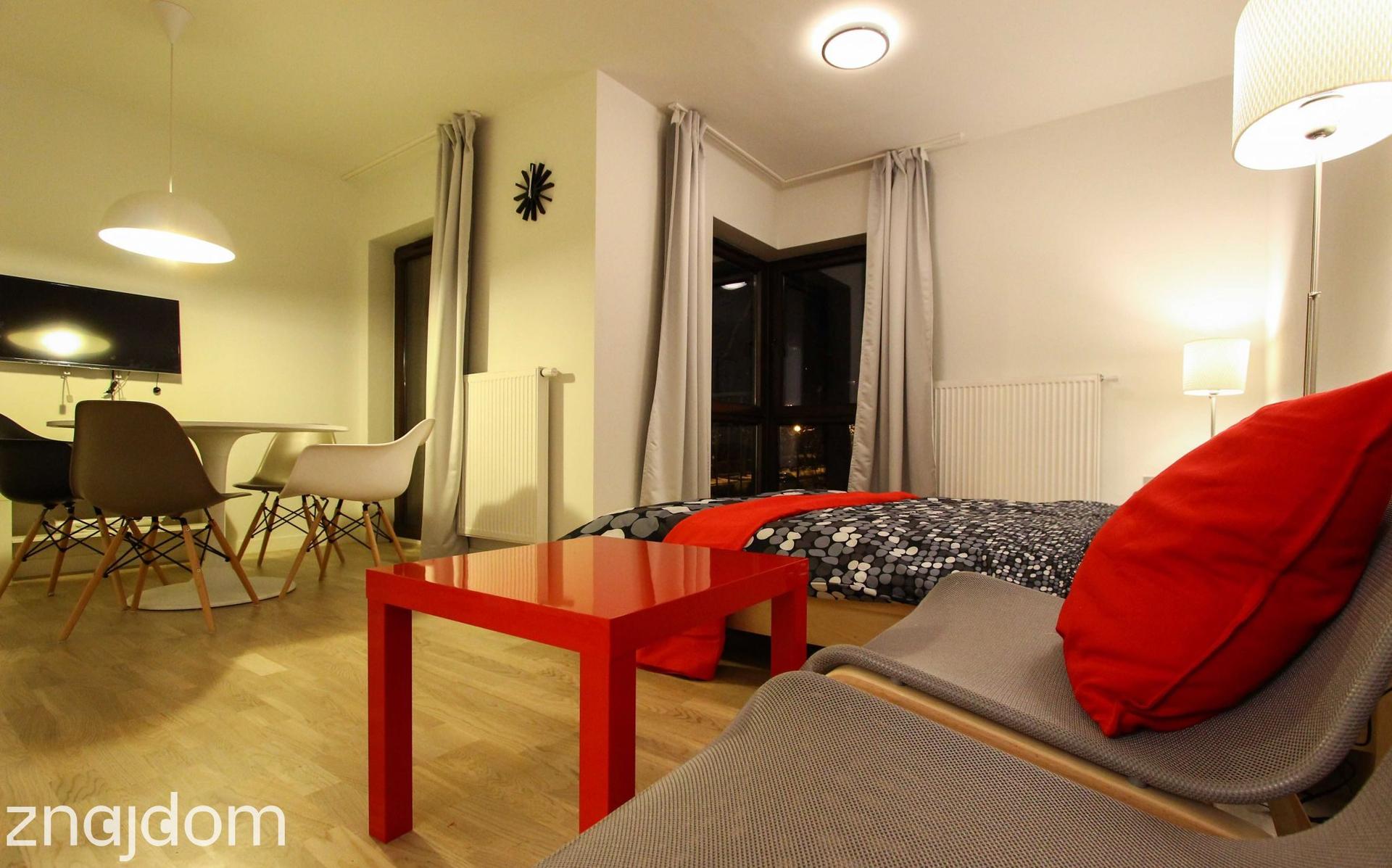 Kijowska, przytulne studio z balkonem