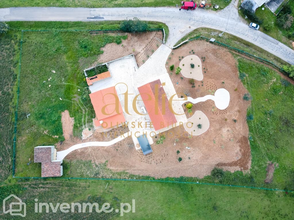 Dwie wille z basenem w malowniczej okolicy Algarve - zdjęcie 9